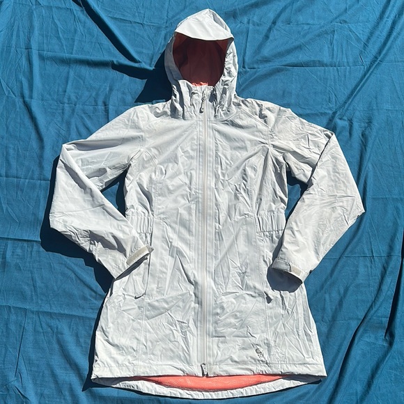 Mountain Hardware outer shell rain jacket white with orange mesh inner lining SP - Picture 1 of 11